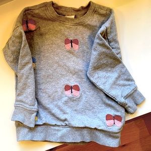 Adorable butterfly sweatshirt-Hanna Andersson size 5 -great shape